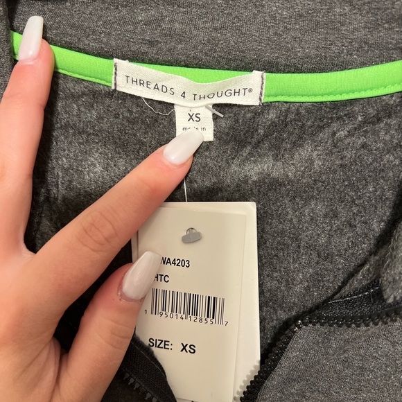 NWT Threads for Thought Athletic Half Zip Pullover - Picture 2 of 2